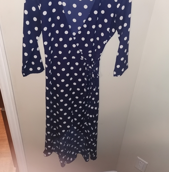 Forever 21 Wrap Polka dot Flowy light dress M - Picture 4 of 14